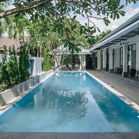 La Riva Boutique Hotel Кампаенг Пет Екстериор снимка